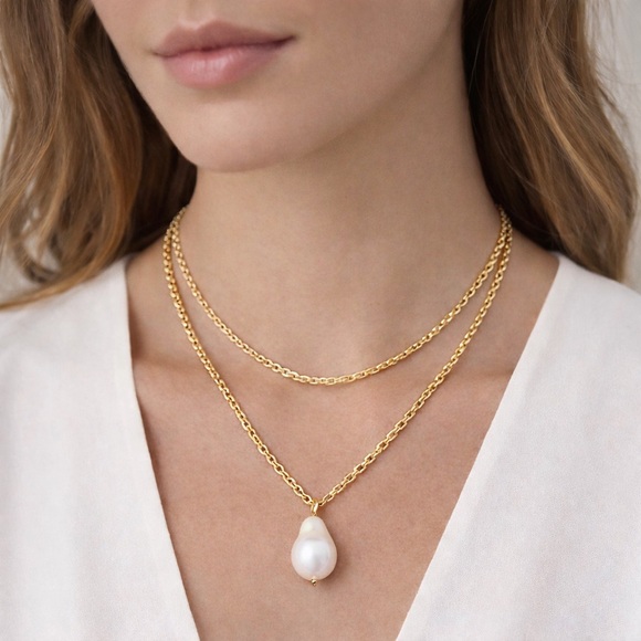 J. Crew Jewelry - J. Crew Gold Necklace with Pearl Accent